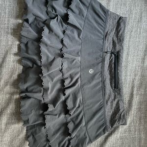Lululemon sz 4 ruffle tennis skirt/skort